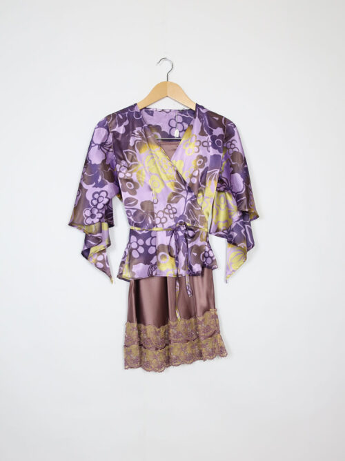 Conjunto kimono y falda
